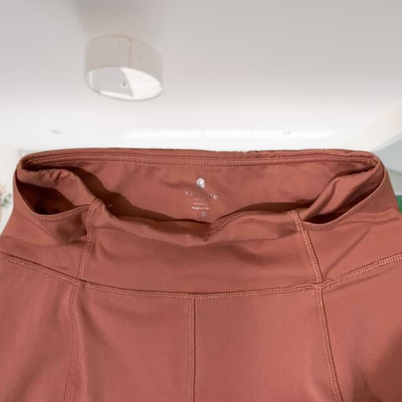 La Kottee Spandex Athletic Shorts with Multiple Pockets – Size Small - Picture 6 of 14